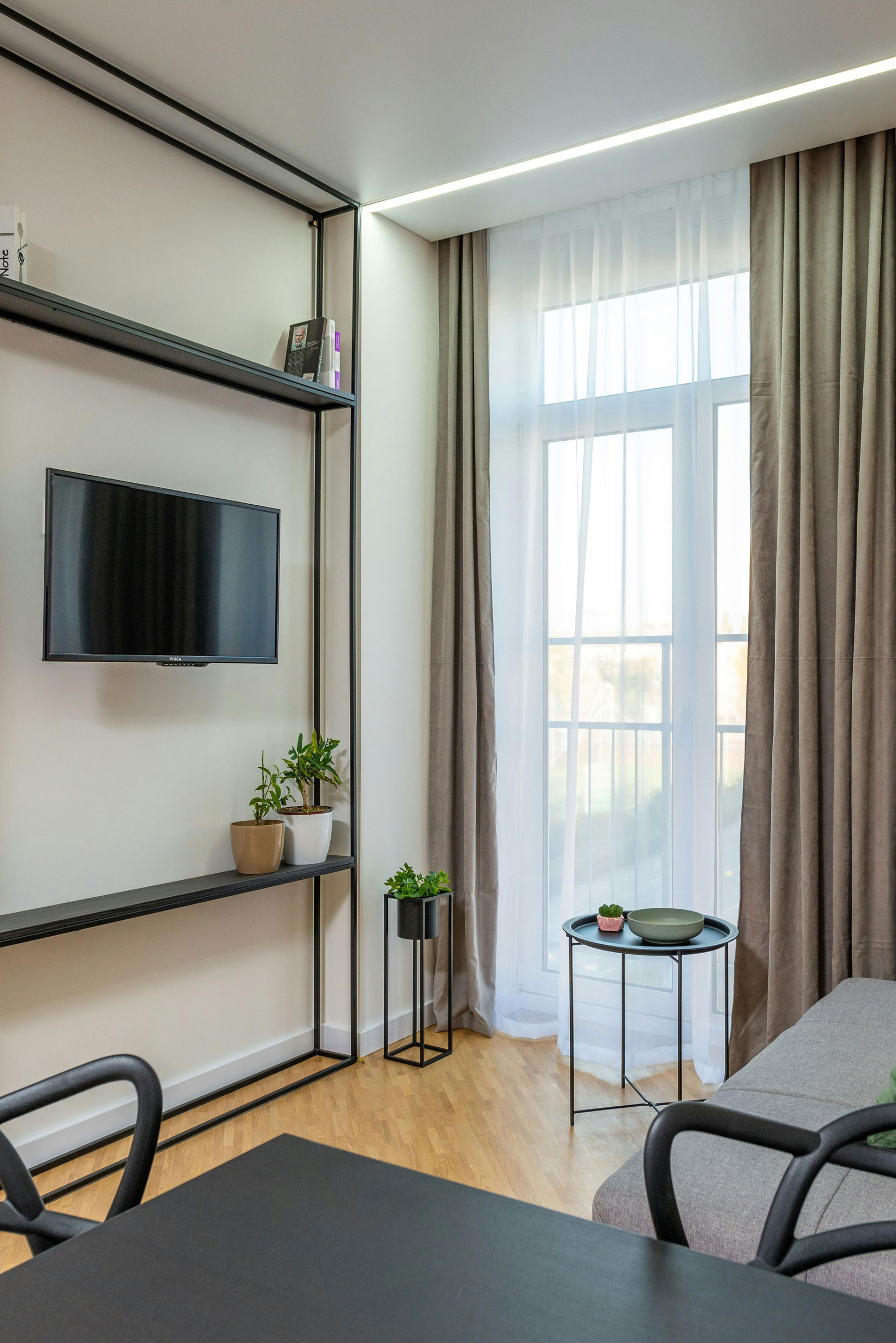 Găsește Echilibrul Perfect între Lumină Naturală și Intimitate cu Jaluzelele Perfecte